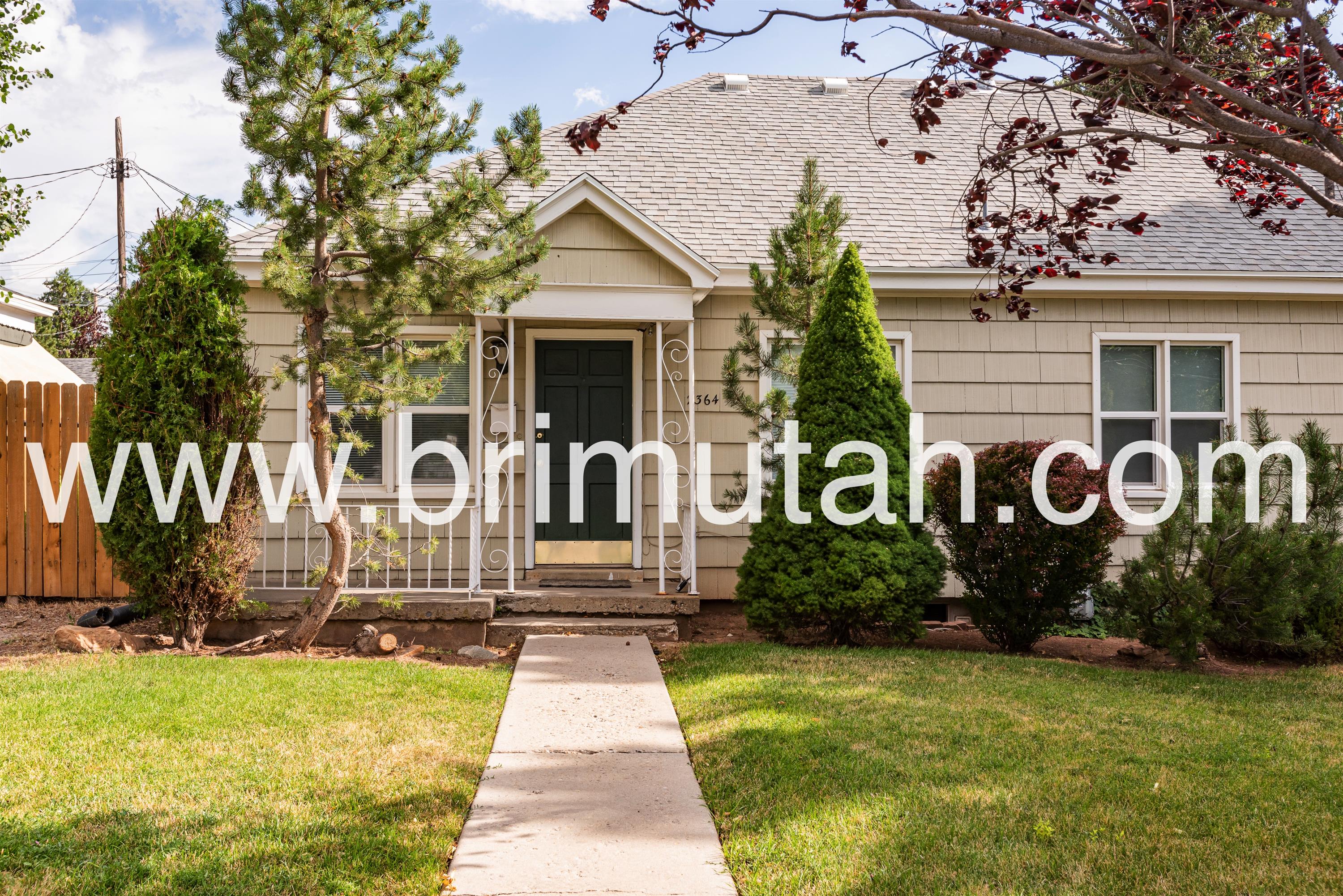 2364 E. Redondo Ave.